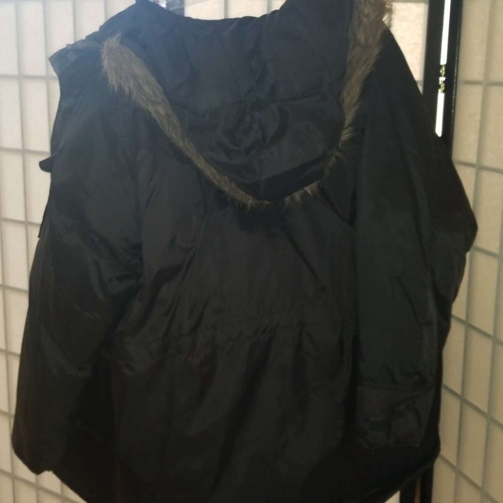 Coat - Picture 6 of 6